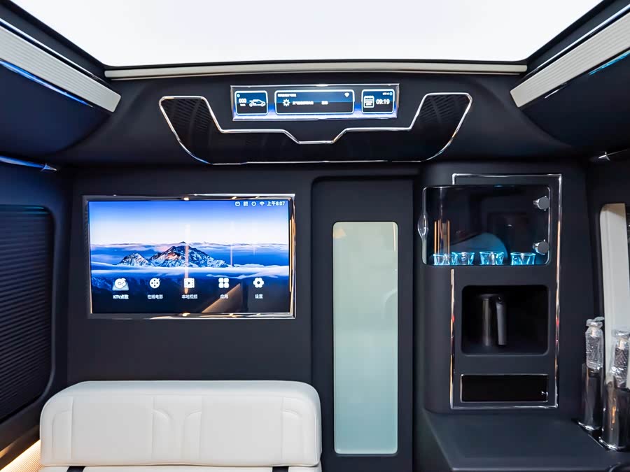 HongQi GuoYue #8 HongQi GuoYue صورة سيارة #8