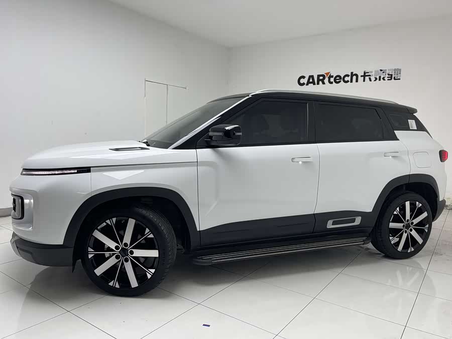 GEELY Monjaro MHEV 2023 car image #8