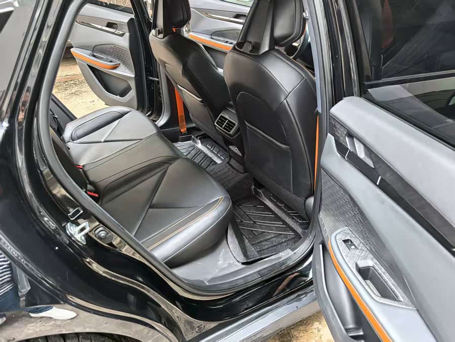 Changan UNI-V 2022 car image #8
