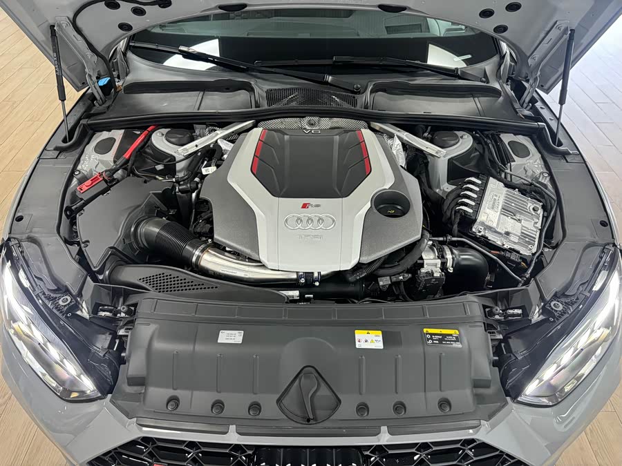 Audi RS 5 2024 car image #8