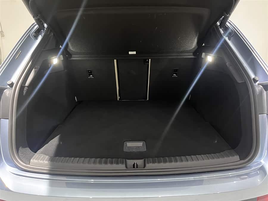 Audi Q4 e-tron изображение автомобиля #8