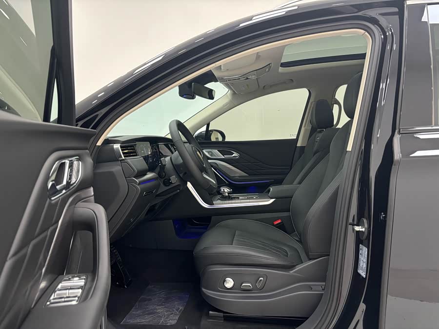 HongQi HS7 PHEV 2024 #8 HongQi HS7 PHEV 2024 car image #8