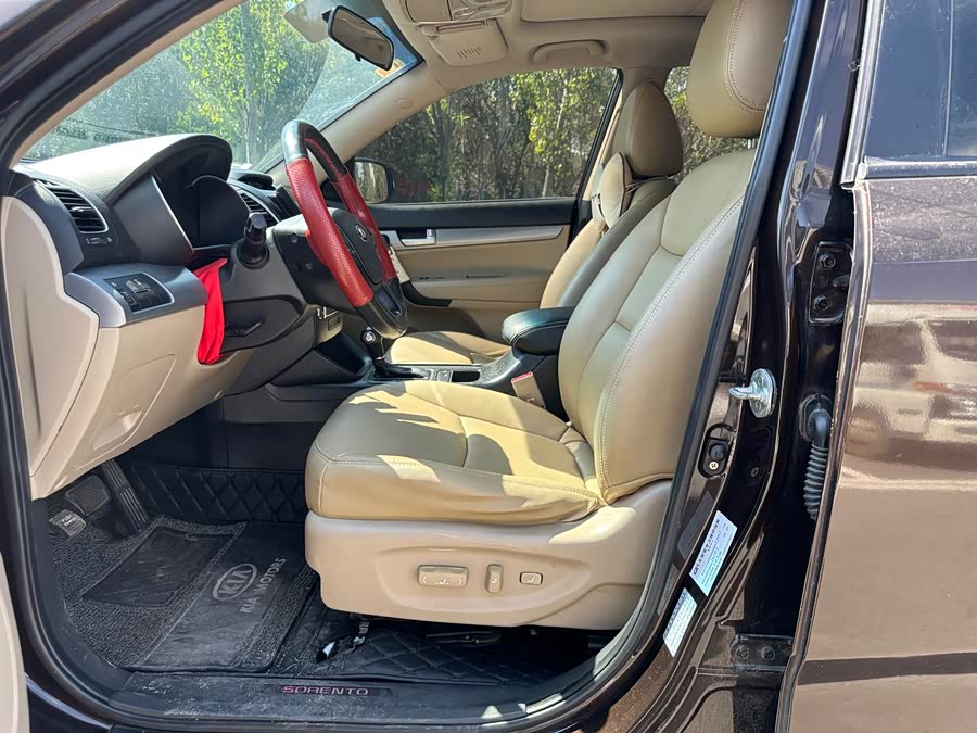 Kia Sorento 2014 изображение автомобиля #8