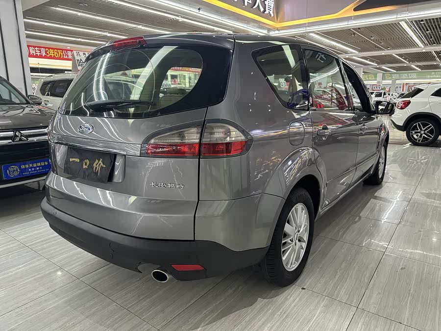 Ford S-MAX 2010 immagine di auto #8