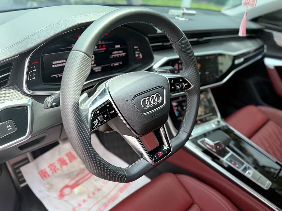 Audi S7 2021 car image #8