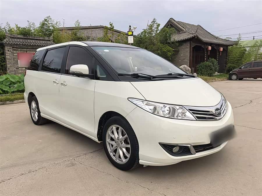 BYD M6 2016 car image #8