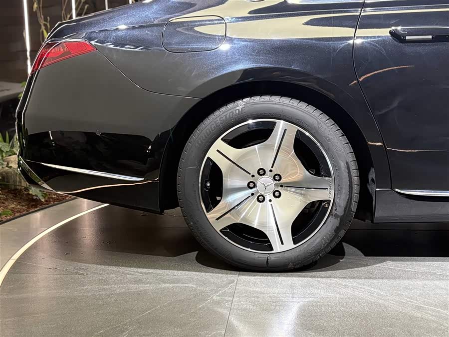 Mercedes-Benz Maybach S Class 2024 car image #8