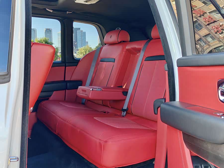 劳斯莱斯 库里南 2019 汽车图片 #8