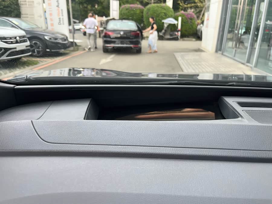 Volkswagen ID.4 Crozz 2024 صورة سيارة #8