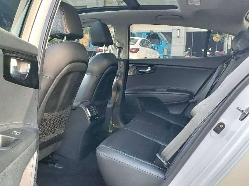 起亚 起亚K4 2016 汽车图片 #8