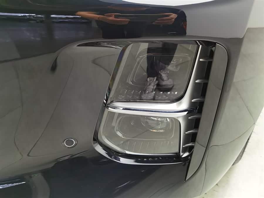 HongQi H5 PHEV 2025 #8 HongQi H5 PHEV 2025 car image #8