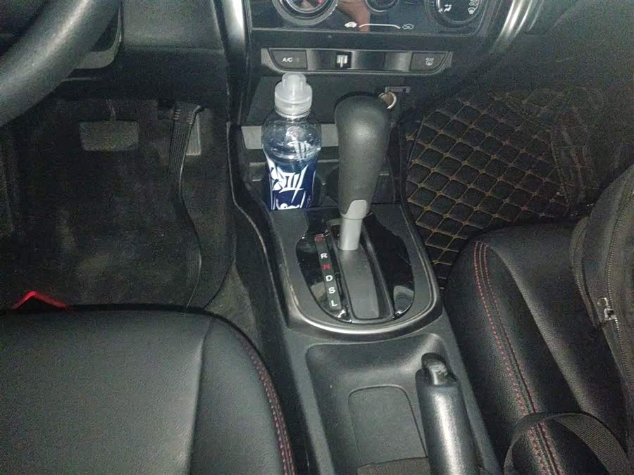 Honda Greiz 2017 #8 Honda Greiz 2017 صورة سيارة #8