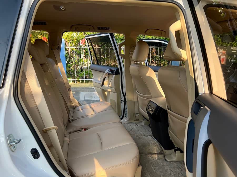 Toyota Prado (Imported) 2015 car image #8