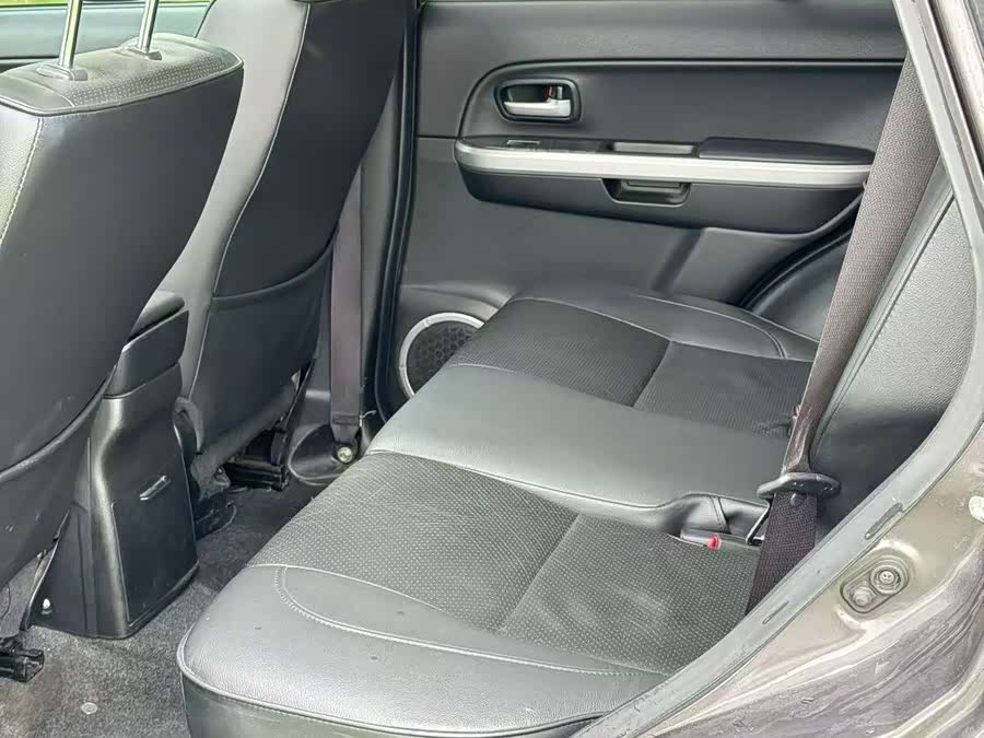 铃木 超级维特拉 2009 汽车图片 #8