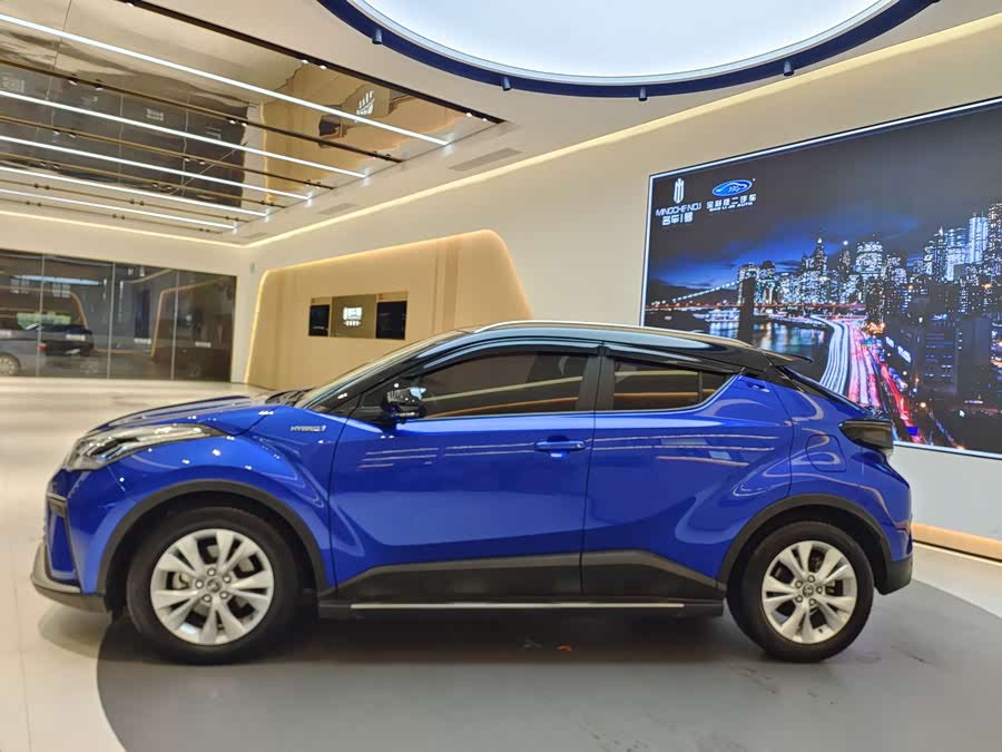 Toyota Izoa 2022 car image #8