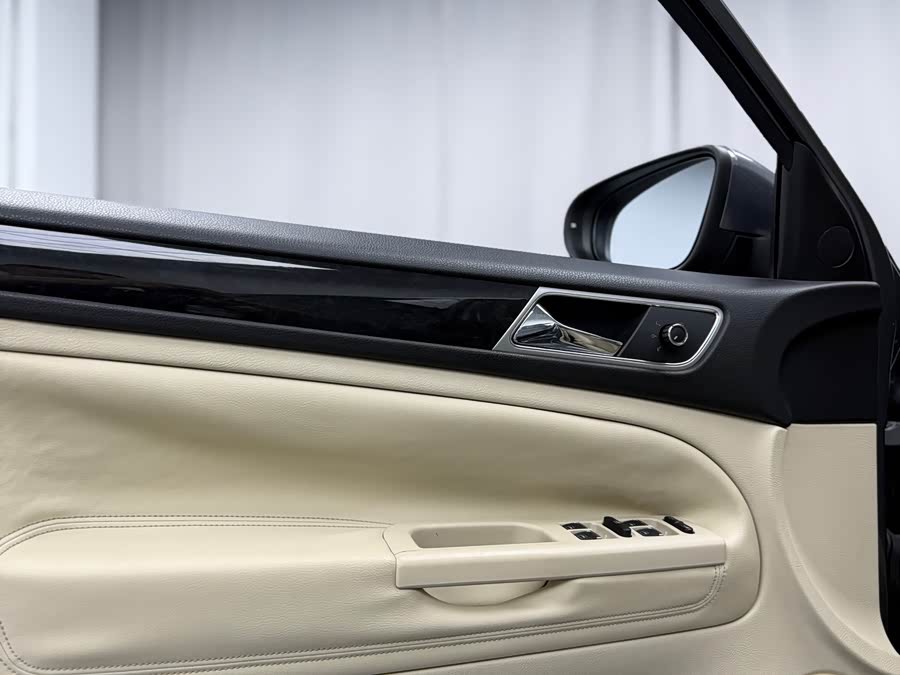 Volkswagen Passat Lingyu 2010 #8 Volkswagen Passat Lingyu 2010 car image #8