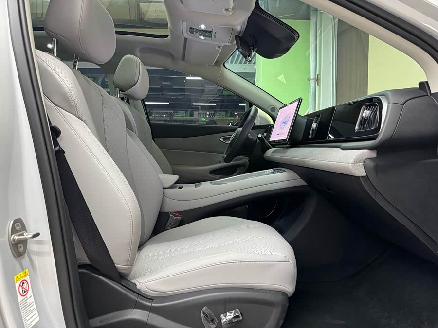 BYD Sea Lion 05 EV 2025 car image #8