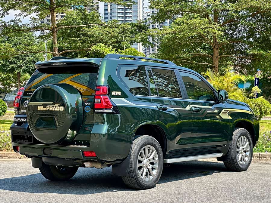 Toyota Land Cruiser Prado 2018 immagine di auto #8