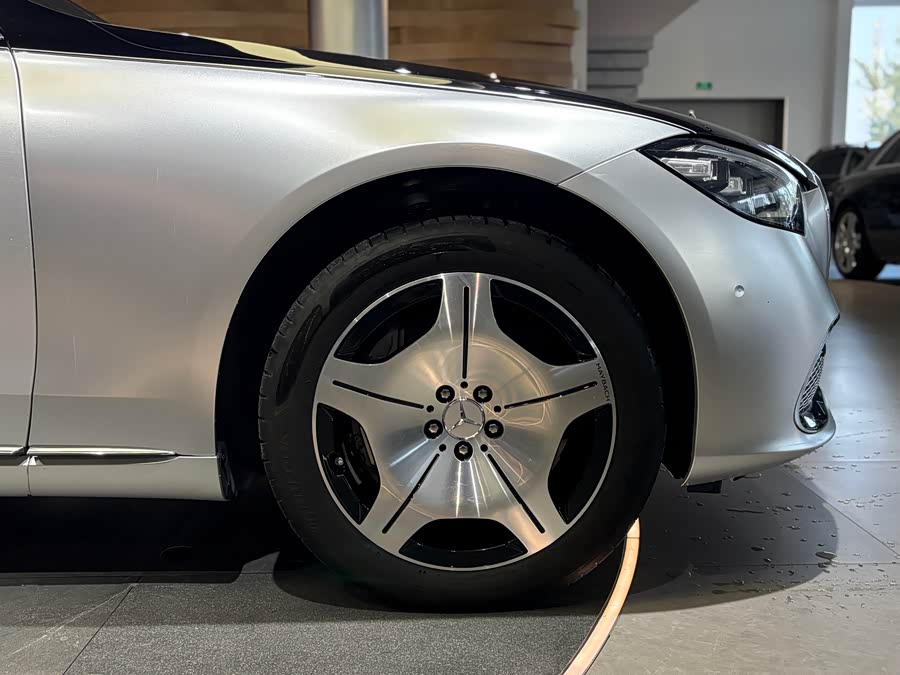 Mercedes-Benz Maybach S Class 2022 car image #8