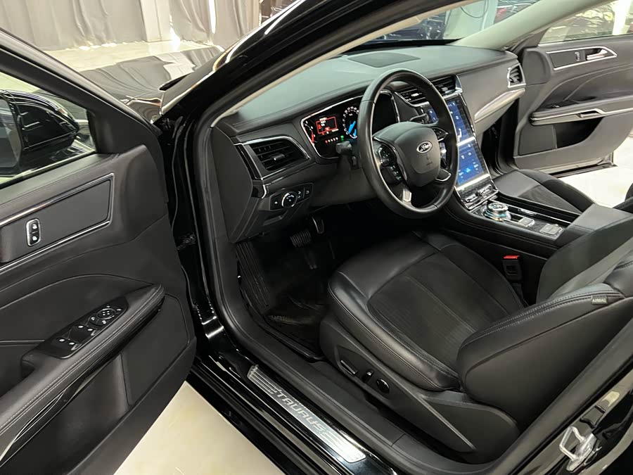 Ford Taurus 2021 #8 Ford Taurus 2021 صورة سيارة #8