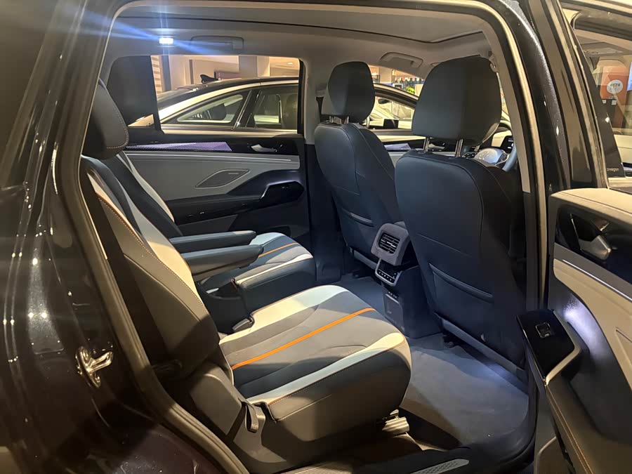 Volkswagen ID.6 Crozz 2022 #8 Volkswagen ID.6 Crozz 2022 immagine di auto #8