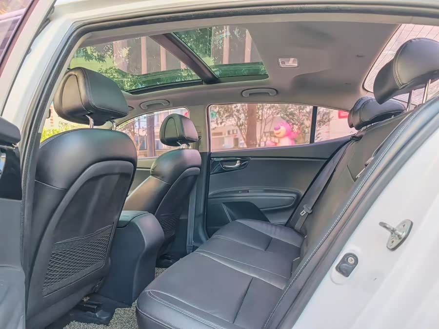 起亚 起亚K4 2016 汽车图片 #8