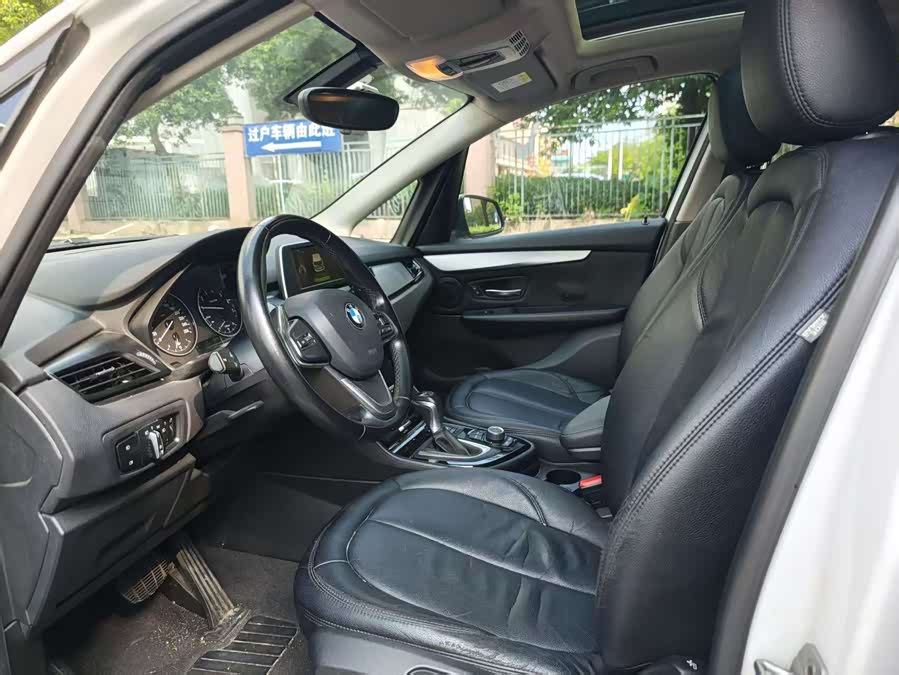 BMW 2 Series Tourer 2017 car image #8