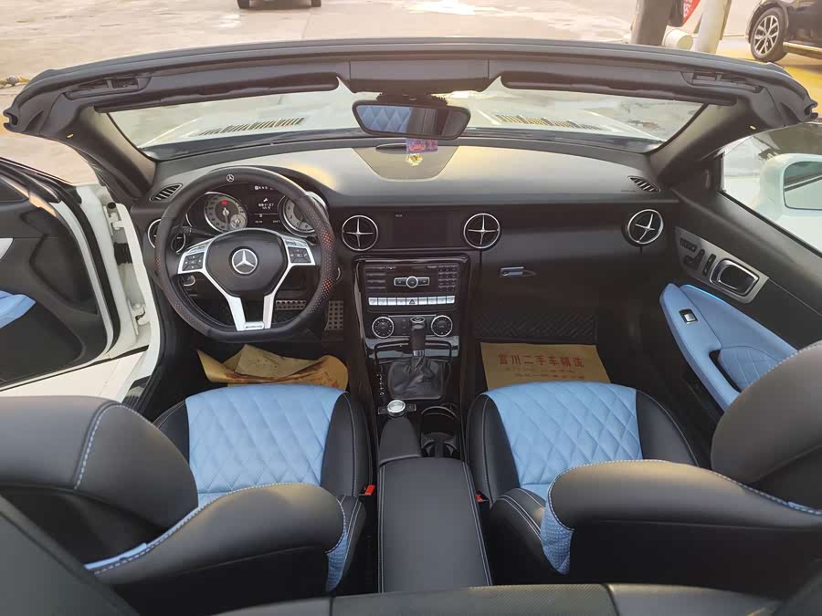 Mercedes-Benz SLK Class 2012 car image #8