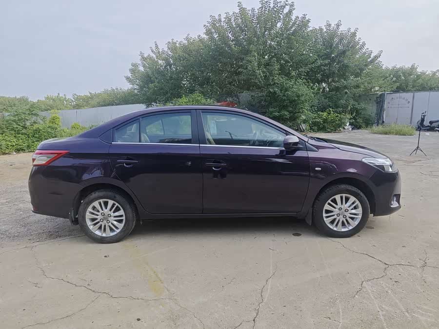 Toyota Vios 2015 изображение автомобиля #8