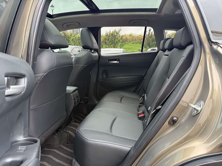 丰田 卡罗拉锐放 2023 汽车图片 #8