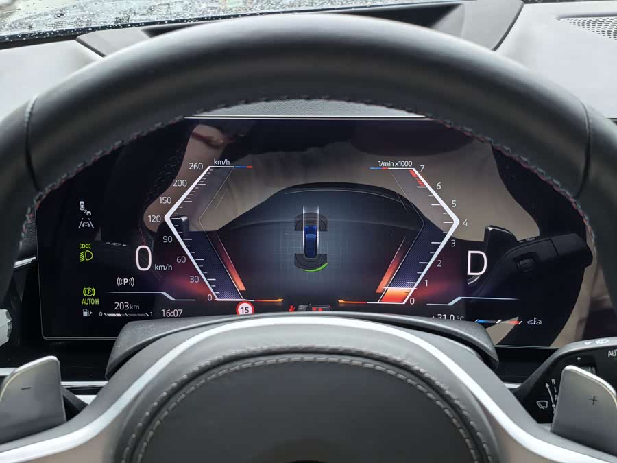 BMW X7 M60i 2023 #8 BMW X7 M60i 2023 car image #8