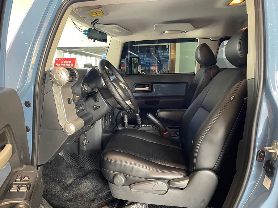 Toyota FJ Cruiser 2008 immagine di auto #8