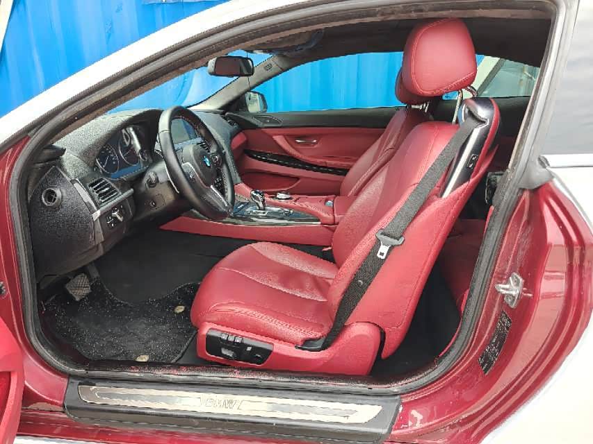 BMW 6 Series 2012 car image #8