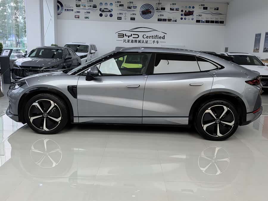 BYD SongL EV 2025 #8 BYD SongL EV 2025 car image #8