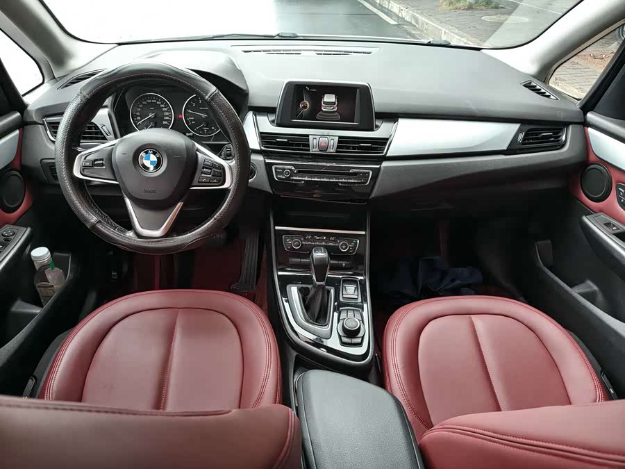 BMW 2 Series Tourer 2017 صورة سيارة #8