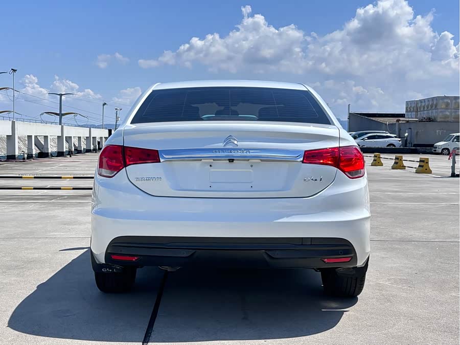 Citroen C4L 2015 car image #8