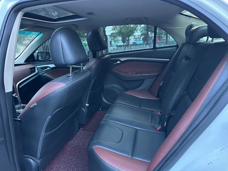 BYD G5 2015 #8 BYD G5 2015 изображение автомобиля #8