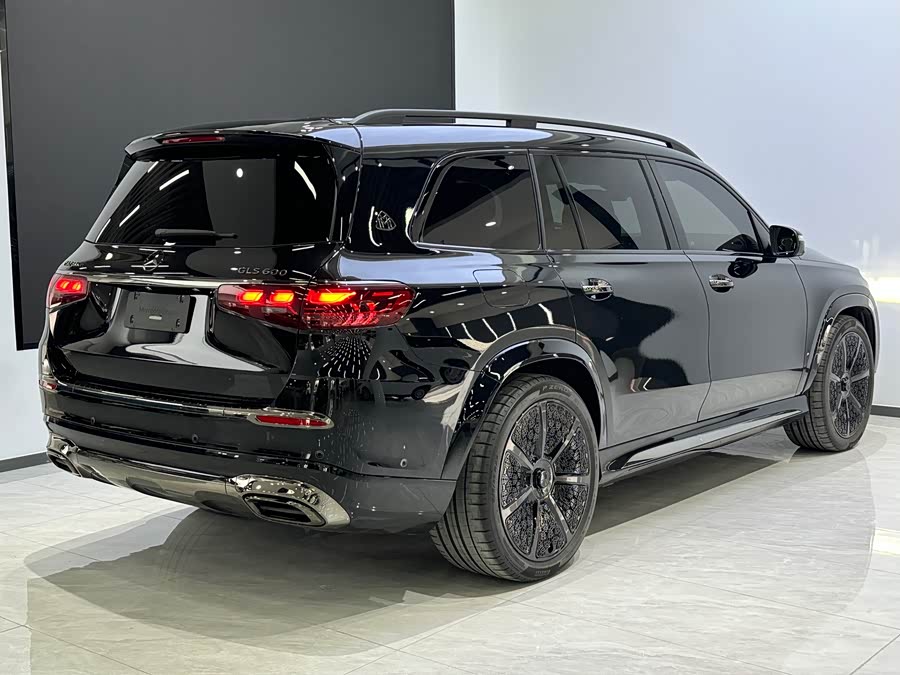 Mercedes-Benz Maybach GLS 2025 car image #8