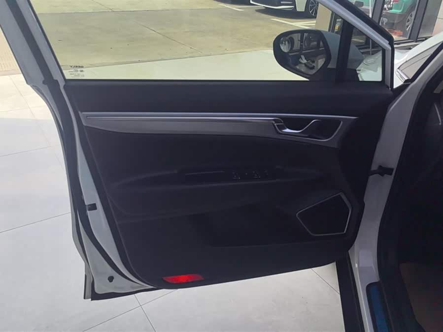 GEELY C3R 2020 car image #8