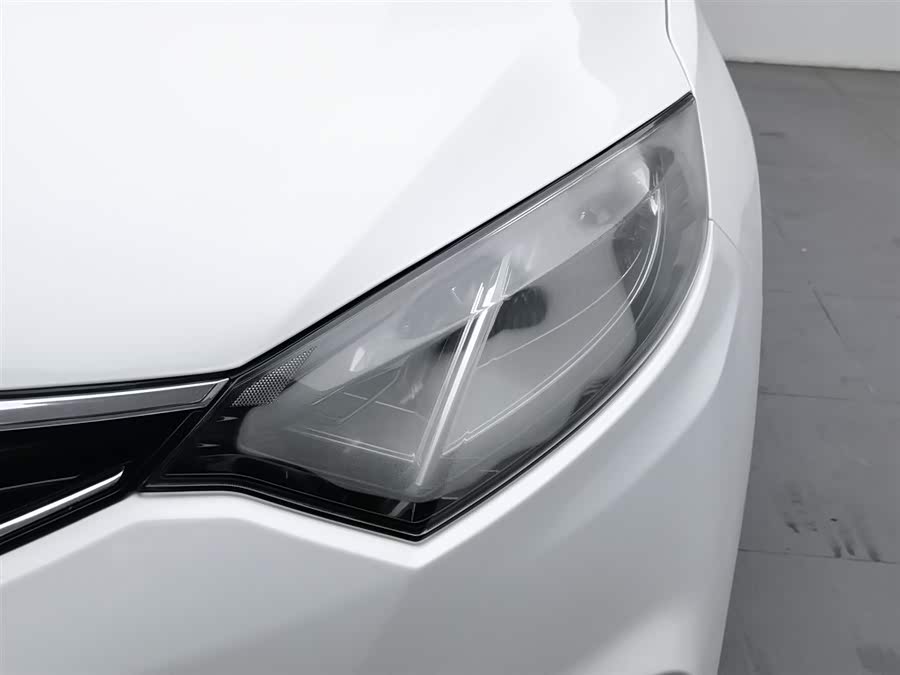 Changan Eado XT 2015 изображение автомобиля #8