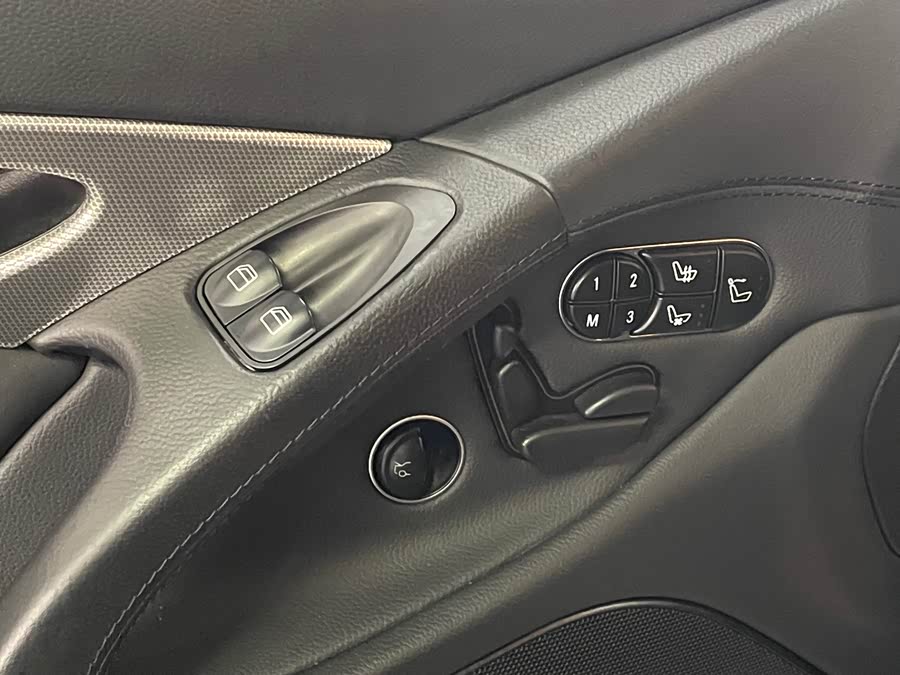 Mercedes-Benz SL Class 2011 #8 Mercedes-Benz SL Class 2011 car image #8