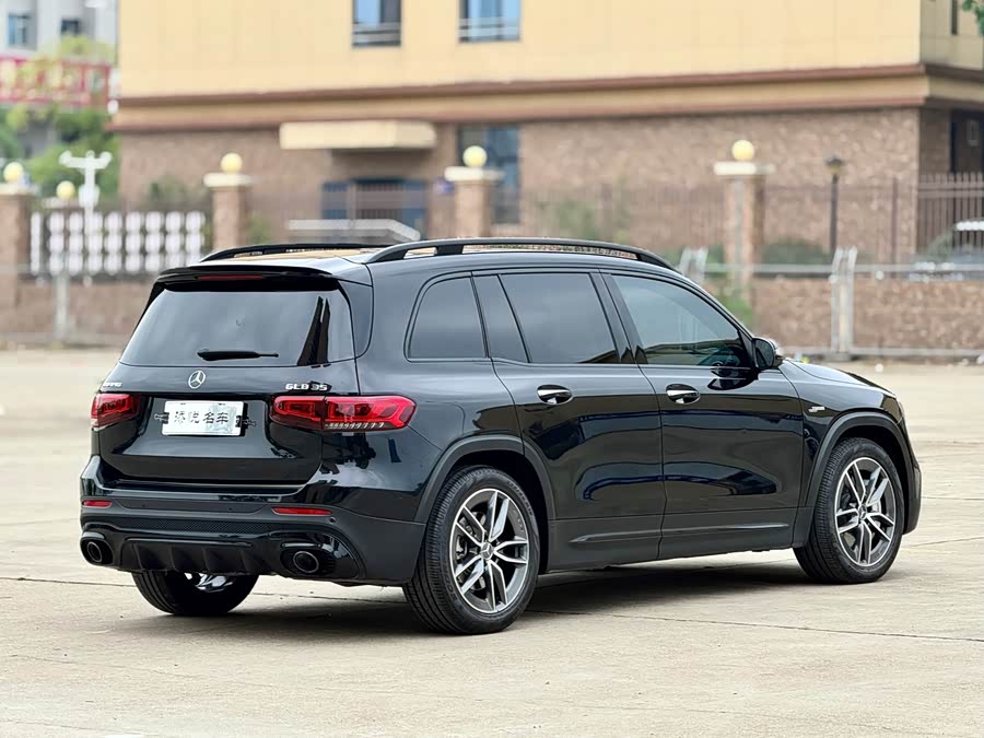 Mercedes-Benz GLB AMG 2022 immagine di auto #8