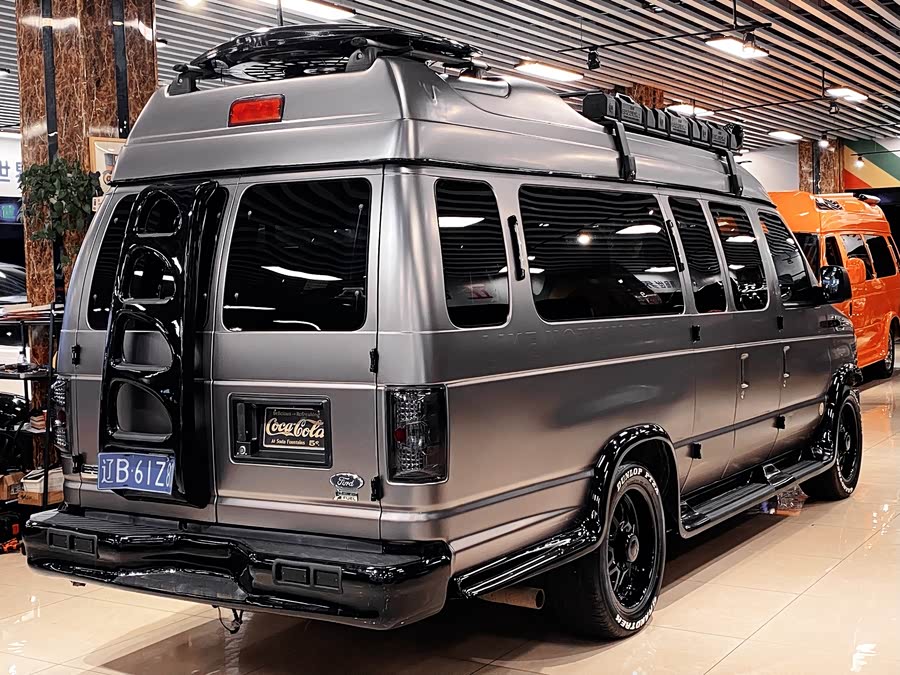 Ford E350 2010 car image #8