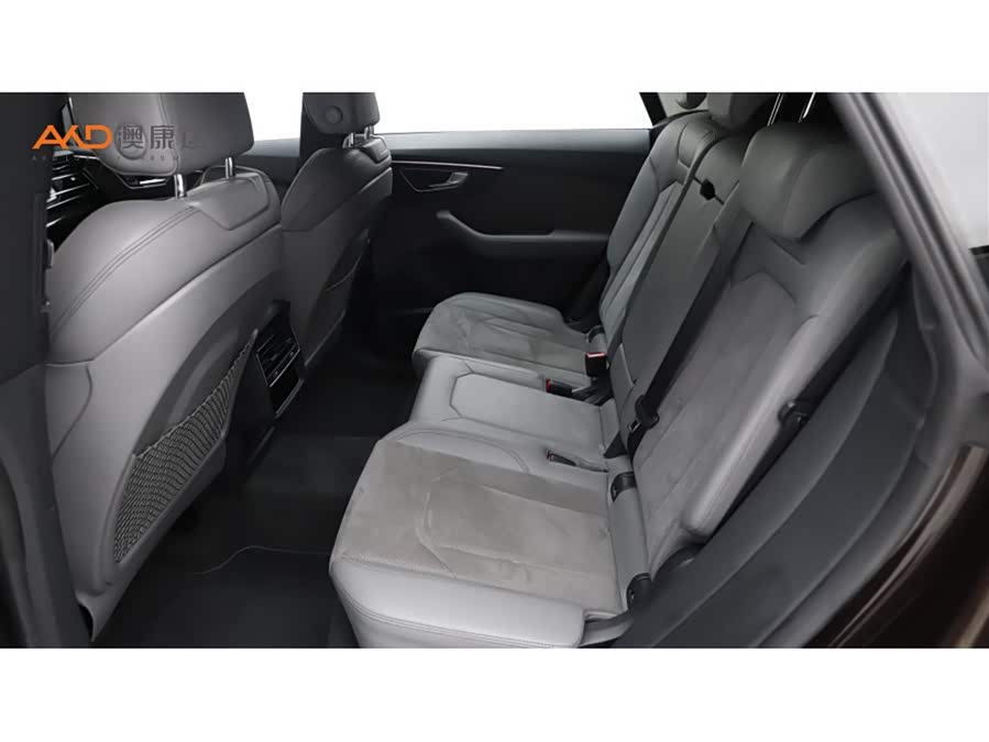 Audi Q8 2021 car image #8