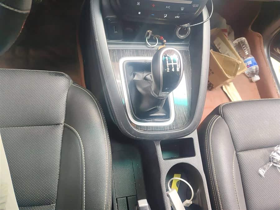 SWM X7 2018 imagen de coche #8