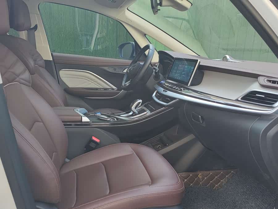 GEELY JiaJi New Energy 2022 car image #8