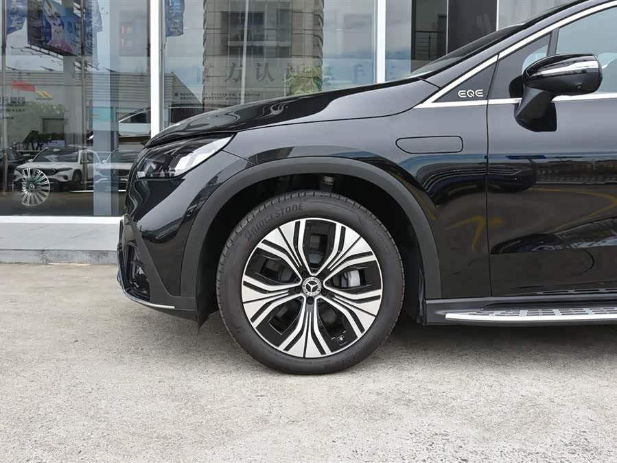 Mercedes-Benz EQE SUV 2025 car image #8