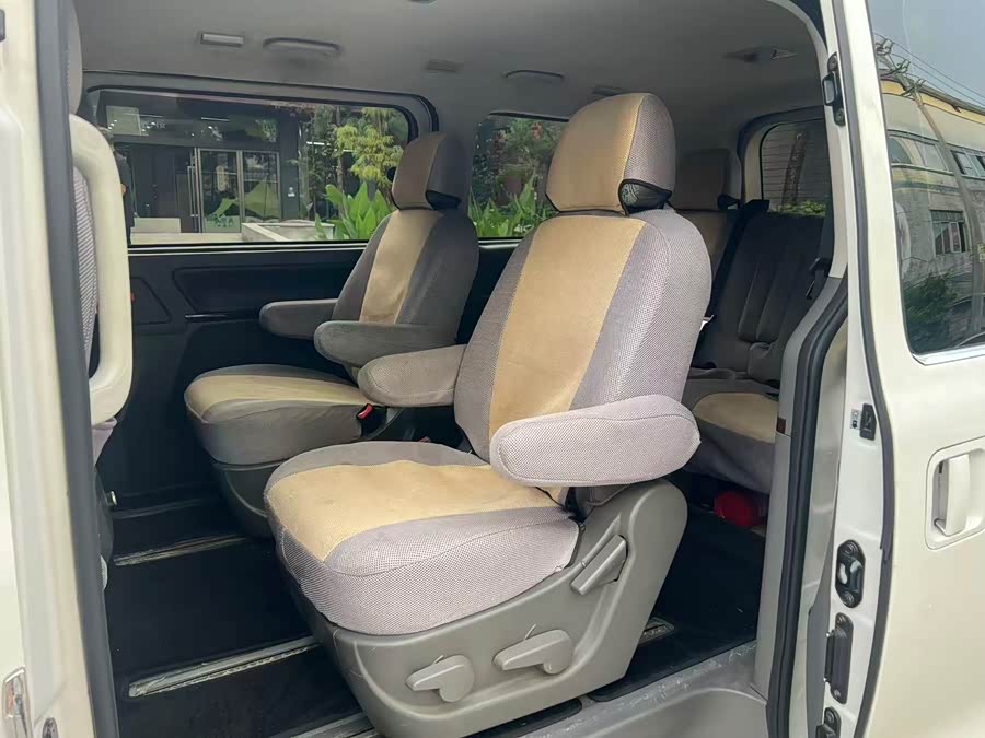 Forthing CM7 2015 car image #8