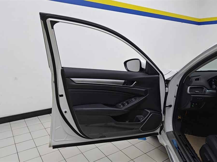 Honda Accord 2020 car image #8