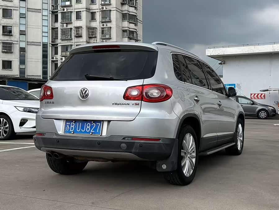 Volkswagen Tiguan 2012 #8 Volkswagen Tiguan 2012 car image #8